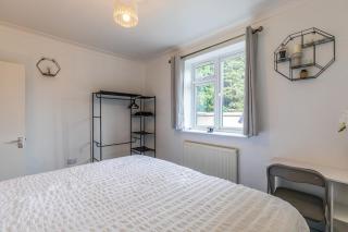 6 Bed with Private Parking in Southampton - 5