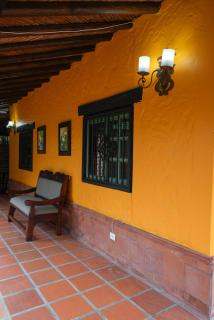 Portofino mountain retreat near Medellín - 5