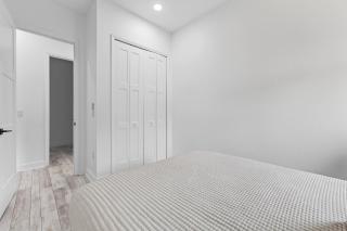 Luxury Sarasota 4-Bedroom Home with Saltwater Pool, Fireplace & Gym - 6