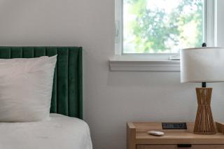 Luxury Sarasota 4-Bedroom Home with Saltwater Pool, Fireplace & Gym - 2