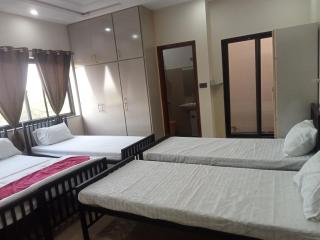 Family Guest House - 8