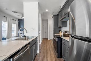 Trendy Studio With Private Parking Near Tx Med Ctr - 4