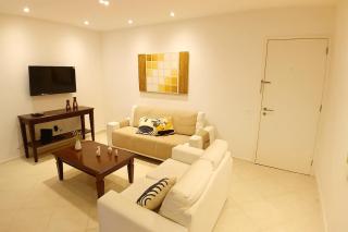 Pé na Areia l Piscina l Vista Lateral Mar l 2QSuite - 8