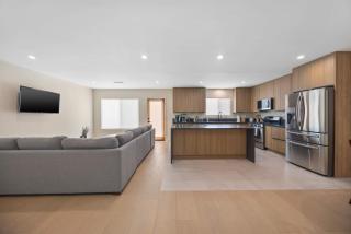 New Listing Valley Villa by Colby & Conrad - 0