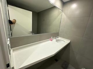 MOVISTAR ARENA PREMIUM THAMES 56 8 piso 812 Cocheras y Seguridad - 1