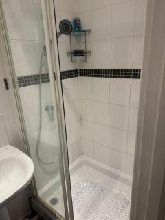 Shirley Guest Flat 1 - 2