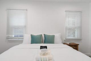 New Listing Athlete's Villa by Colby & Conrad - 8