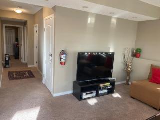 Cozy Getaway close to City Heart 5 min from highway-1 - 3