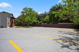 Relax in the Hideaway - 2