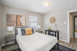 Upper Level Unit at the Hideaway - 7