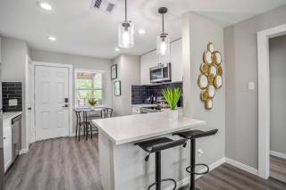 Upper Level Unit at the Hideaway - 3