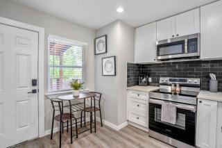 Upper Level Unit at the Hideaway - 2