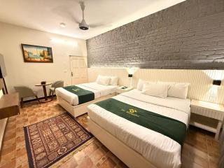 The Minimalist F-7 Markaz - 7