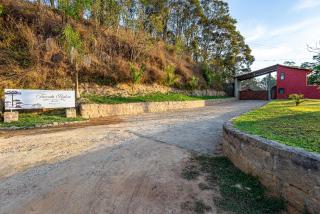 Fazenda com 3 espaços independentes - 10 suítes com PISCINA, 4 suítes com JACUZZI ou Chalé romântico com JACUZZI - Wi-Fi 400MB Lagos e Cavalos - 8
