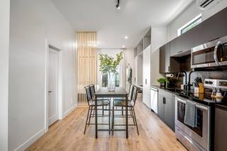 Nature-Inspired Living n Houston’s Trendy East End - 5