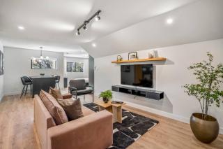 Stylish East End Studio for Comfort & Wellness - 7