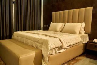 De Royal Explorer Apartments - 1