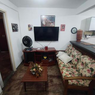 Casa em frente a praça principal - 7