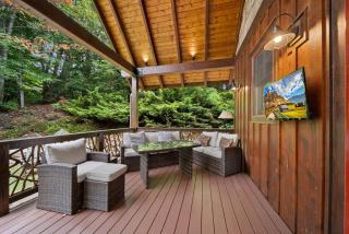 River Sound Cabin at Eagles Nest - 2