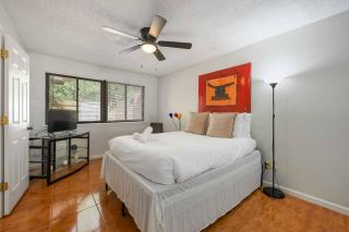 Comfy North Houston Home with Private Courtyard - 3