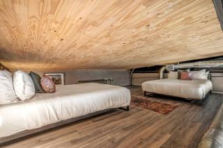 Maltby Motors 1 - The Americano Loft near Downtown - 8