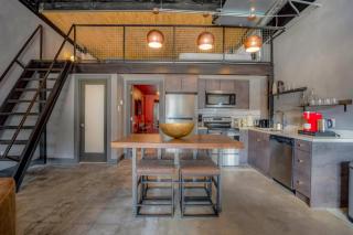 Maltby Motors 1 - The Americano Loft near Downtown - 5