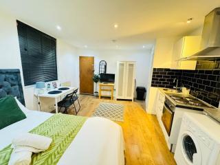 sweet studio flat in good Location - 6