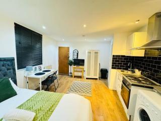 sweet studio flat in good Location - 7