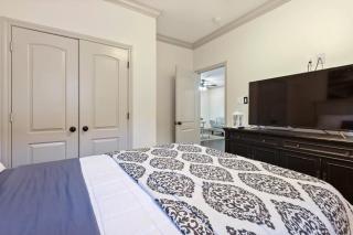 Vibrant Smart Home-Minutes from Downtown Houston! - 5