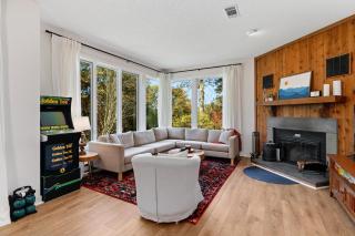 Fairway Woods 25 with Wintergreen Advantage - 0