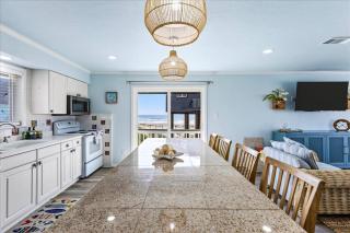 Echoing Pearl: Beach Access! - 2