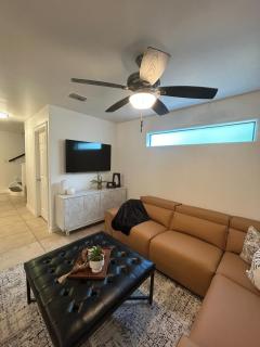 Fully Furnished 2 bedroom - 6