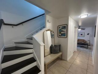 Fully Furnished 2 bedroom - 4