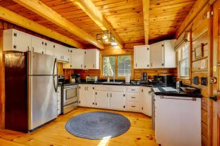 Private Spring-Fed Pond Idyllic Shrewsbury Cabin! - 2