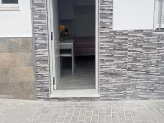 Encantador alojamiento para parejas junto al centro y el mar - 0