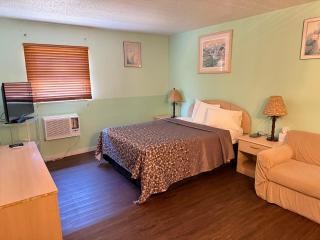 THE FLORIDIAN INN - 3