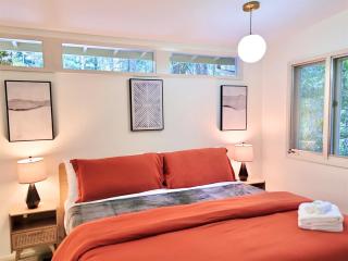 The Crest House- a forested retreat - 7