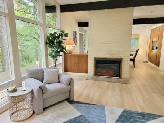 The Crest House- a forested retreat - 3