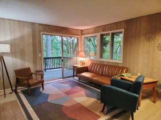 The Crest House- a forested retreat - 8