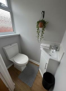 Bungalow - Contractors Welcome - 2