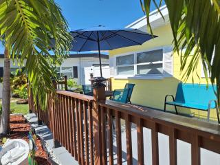 Entire Home 3BR 1BA Sleeps 6 St Pete, FL Spacious Private Backyard - 6
