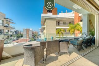 Great 2BR Condo with Rooftop Pool - Romantic Zone - 0