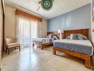 Oceanview 4 BR Condo - Pool - Beach - Terrace - 0