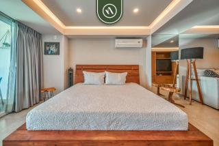 Oceanview Studio - Beach - King Bed - Pool - 0