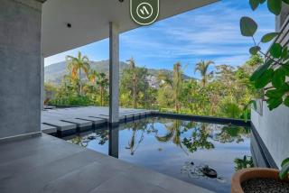 New Studio - King Bed - Pool - Jacuzzi - Gym - 0