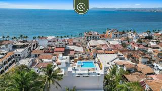 Luxury 2 BR - Downtown - Pool - Sunset in Terrace - 0