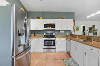 Your Island Oasis Awaits on Sanibel - Near Beach - 1