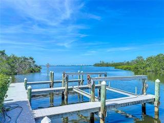 Private Family Waterfront Retreat 6BD-5BA Bring your Boat - 9