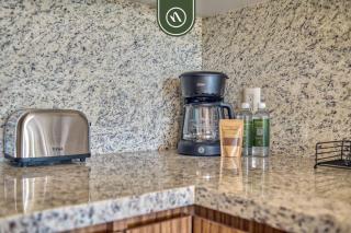 Stilysh 2 BR Condo in Versalles - Rooftop Pool - 0