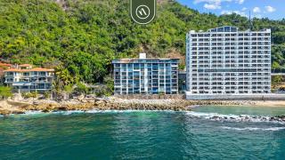 Oceanfront 2 BR Condo with Spectacular View - Pool - 0